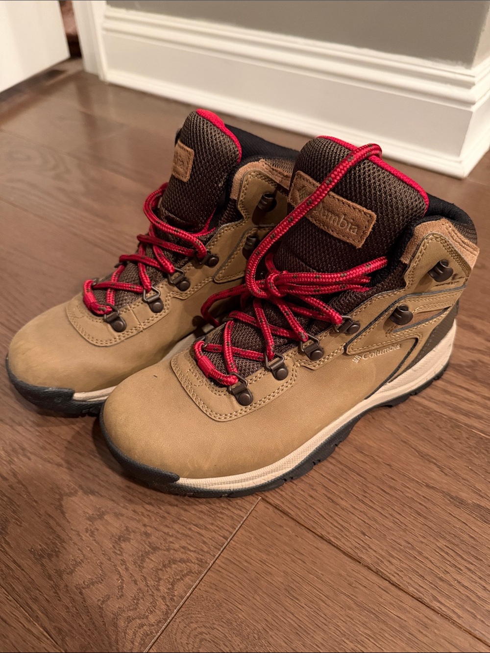 Columbia Tan Hiking Boots with Red Laces